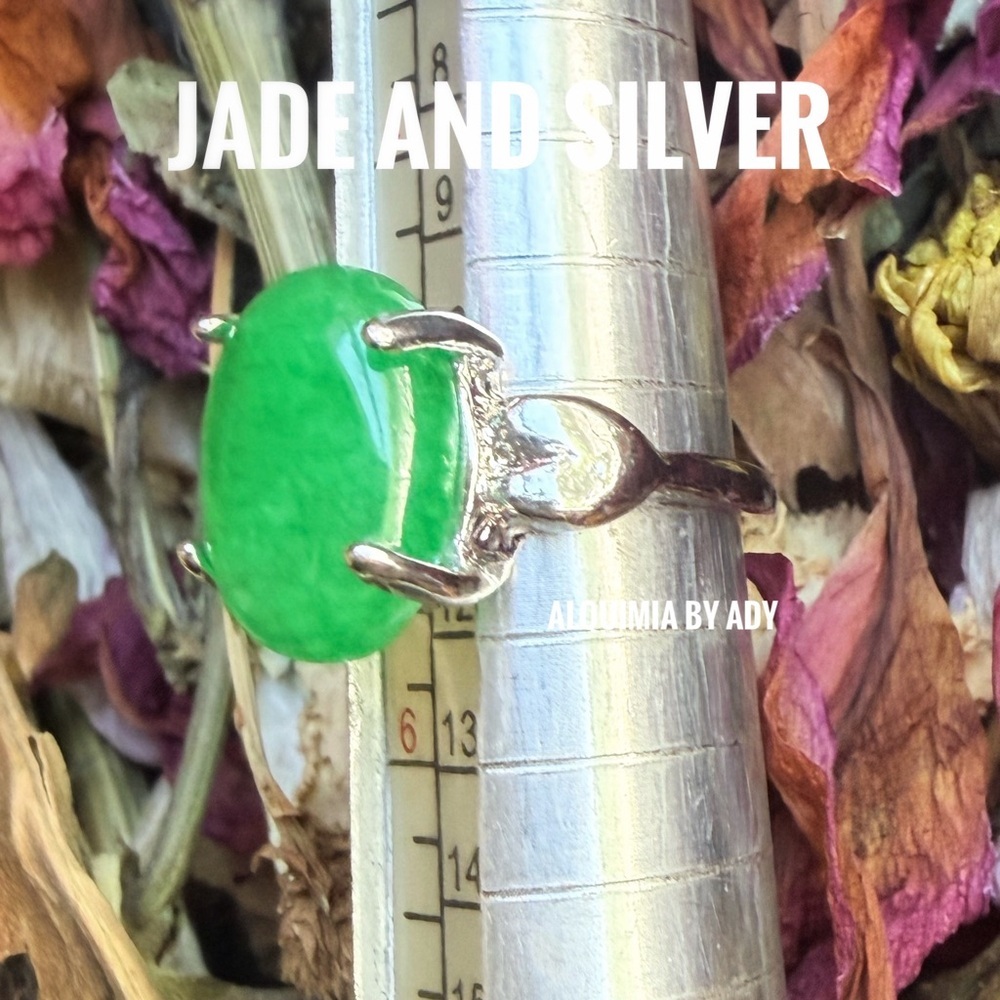 Jade and silver ring - Picture 2 of 2